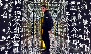 “Moncler Genius”大秀发布品牌重磅联名，新品将于天猫奢品首发