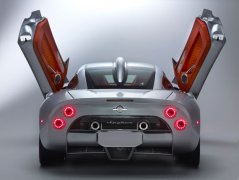 ʱ Spyker C8 Aileron