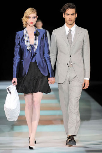 Armani 2010ϵװ